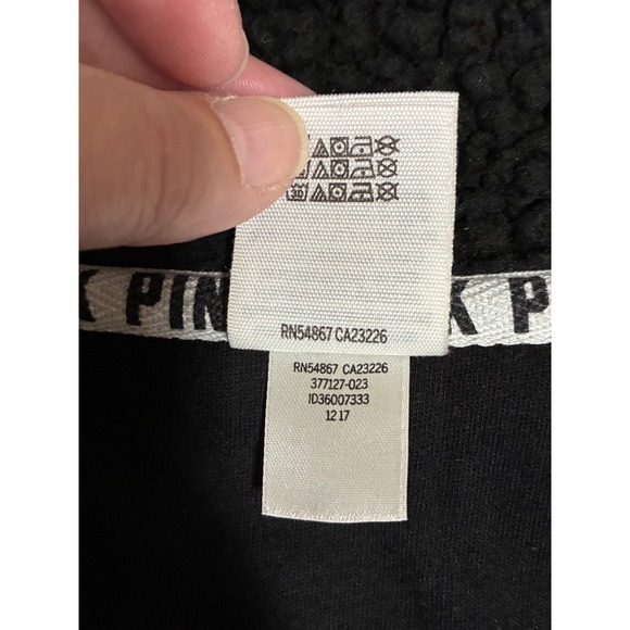 PINK Victoria's Secret Black and Pink Full Zip Sherpa/Fleece Jacket Size Large - Picture 5 of 13
